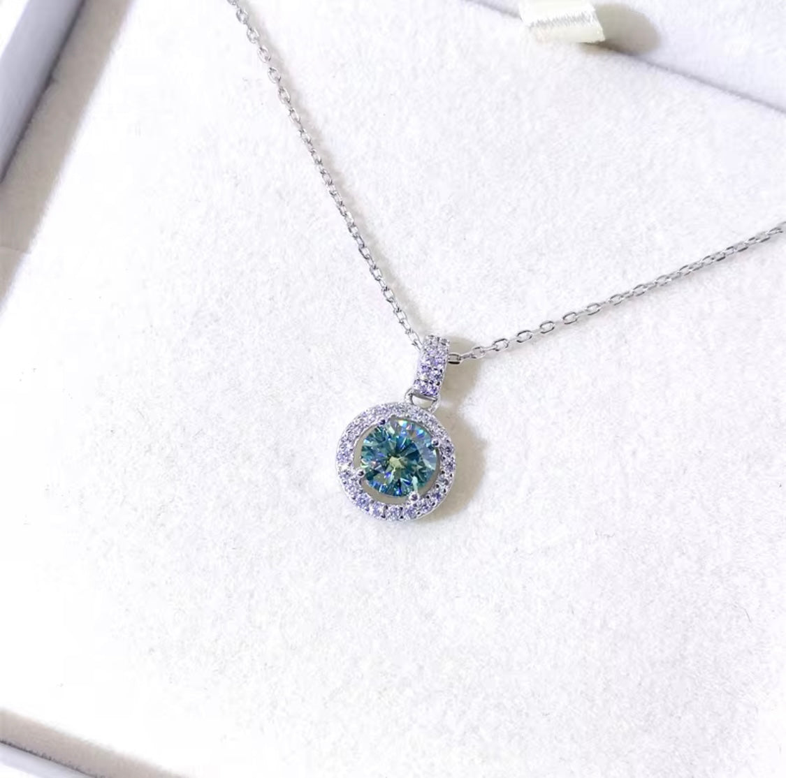 S925 Green Moissanite Diamond Pendant Neckalce