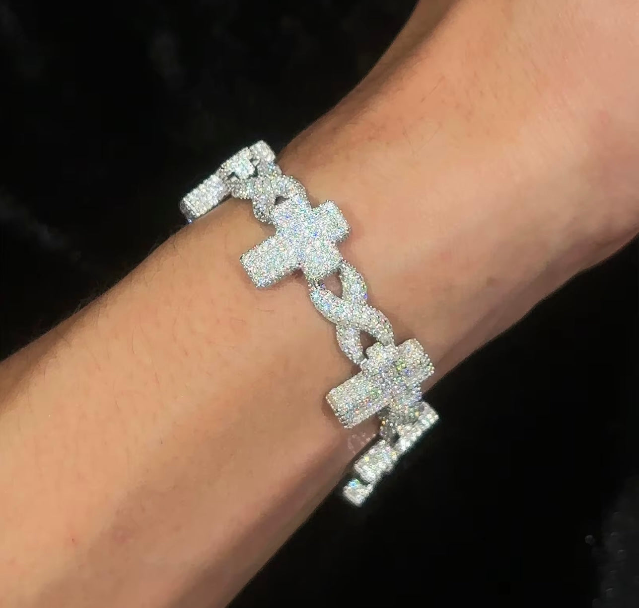 VVS Cross Cuban Link
