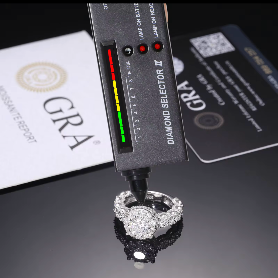 Sparkling White Gold VVS1 Moissanite Ring