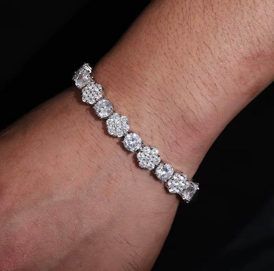10mm S925 Sterling Silver Cluster Flower VVS1 Moissanite Tennis Bracelet