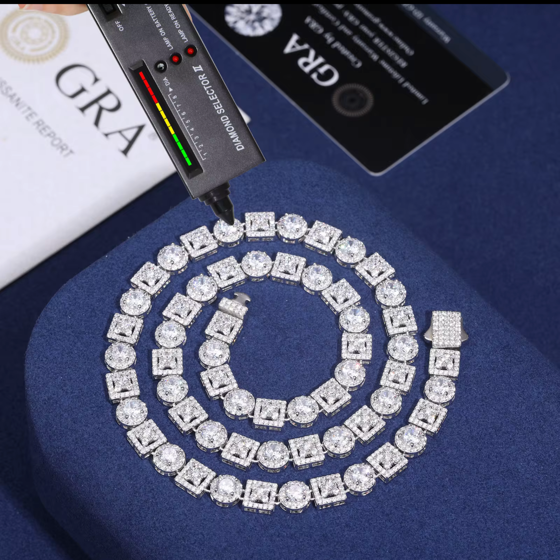 8mm S925 VVS Moissanite Halo Four LeafClover Tennis Chain