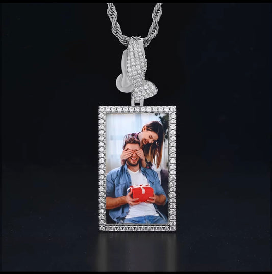 VVS Moissanite Photo Frame Pendant