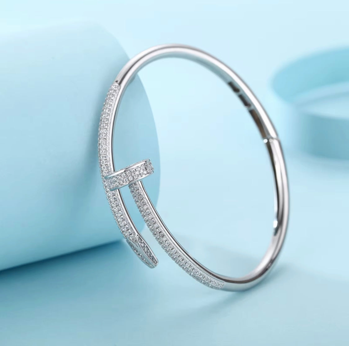 VVS1 Moissanite S925 Spike Glam Cuff
