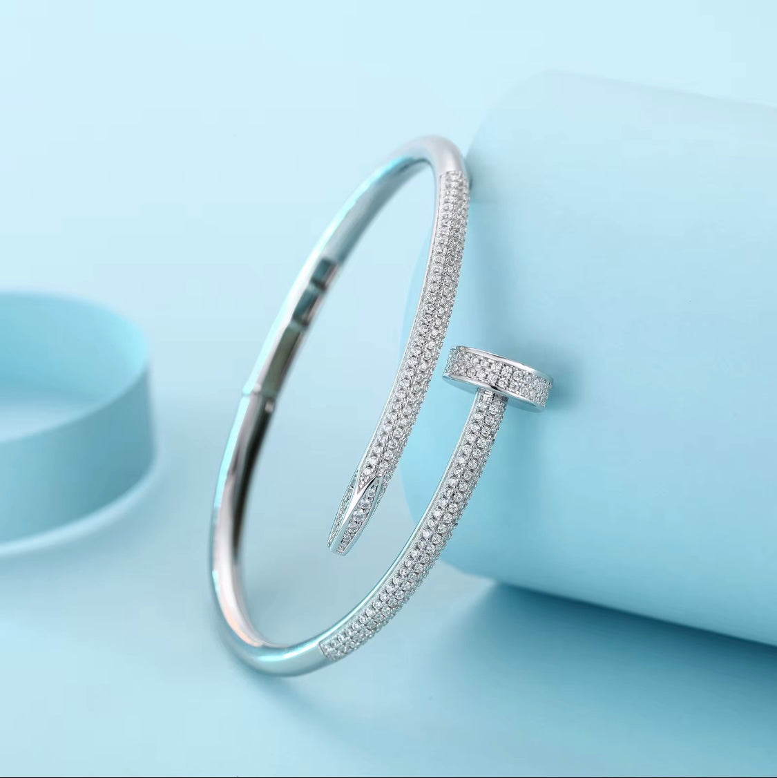 VVS1 Moissanite S925 Spike Glam Cuff